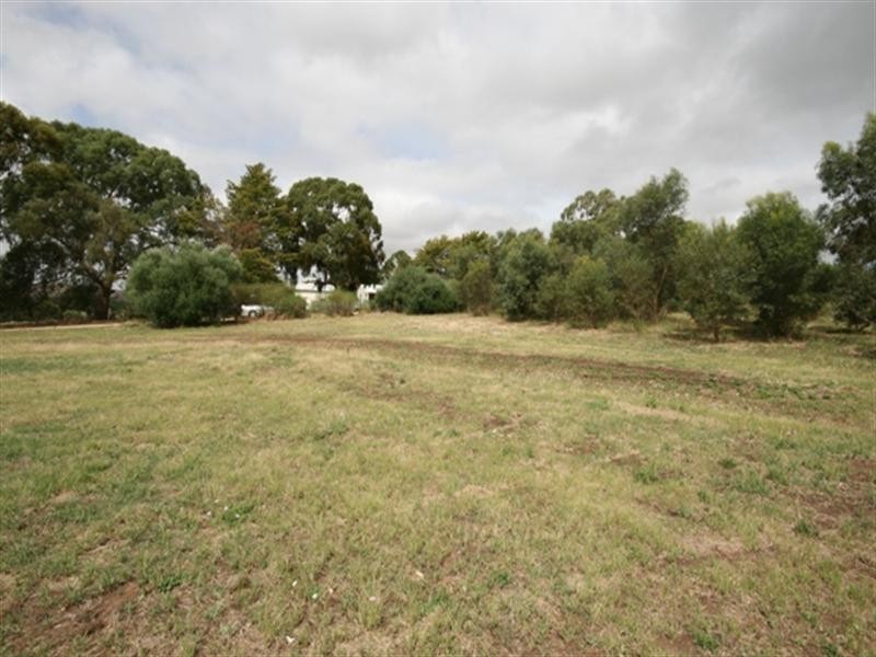 Lts 108,109 West Road, Watervale SA 5452