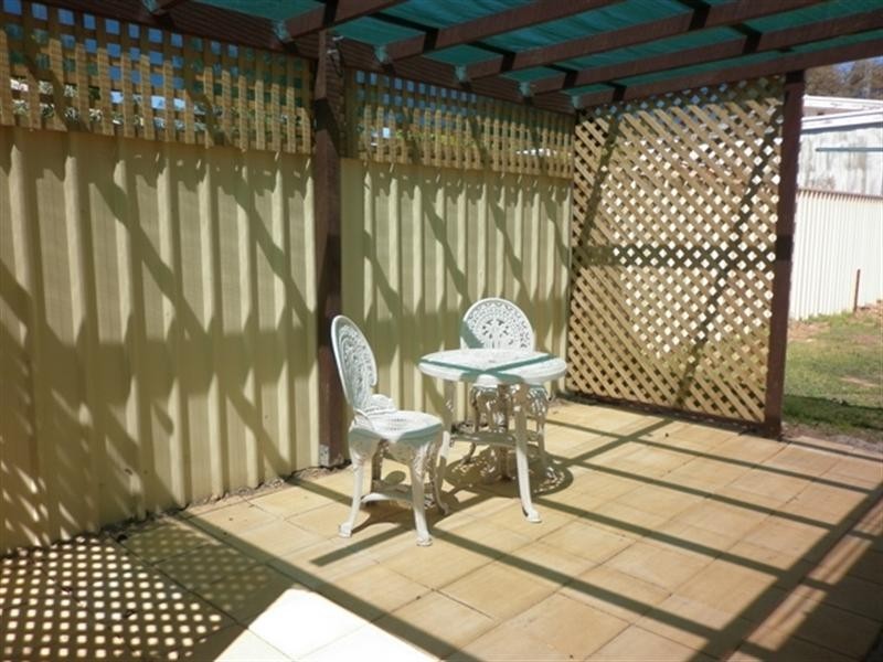 2a Young Place, Clare SA 5453