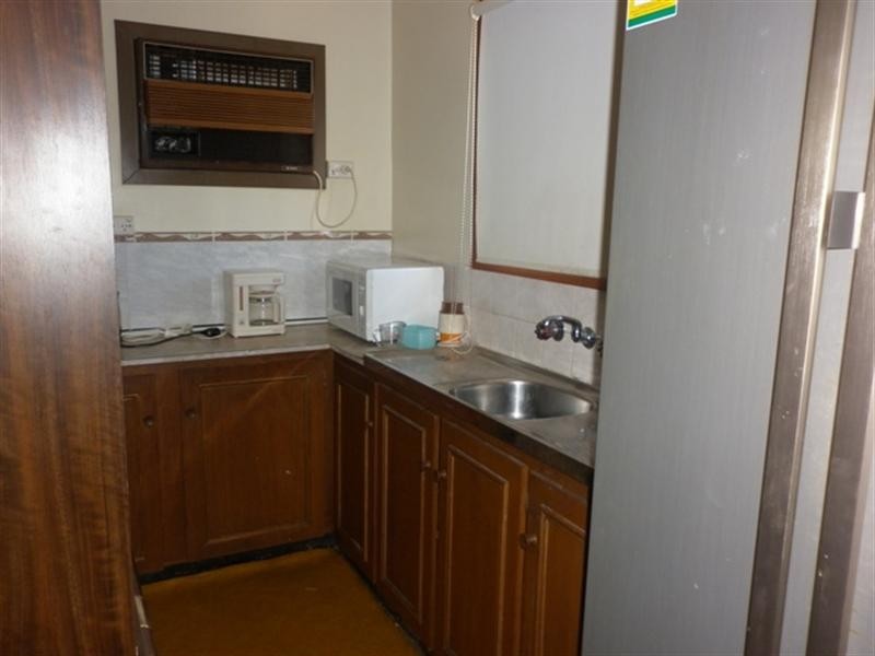 2a Young Place, Clare SA 5453