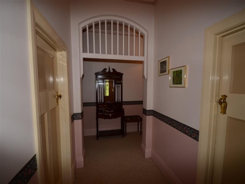 30 New Road, Clare SA 5453