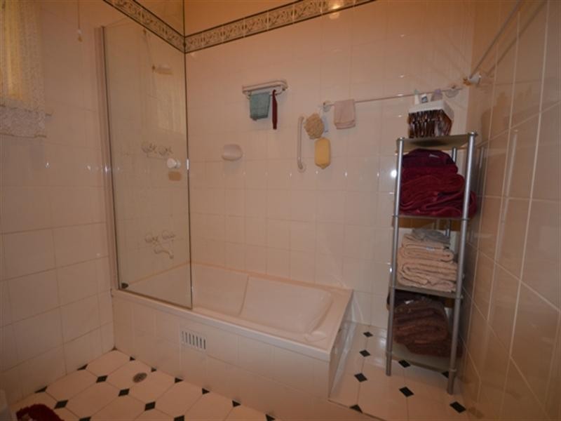 30 New Road, Clare SA 5453