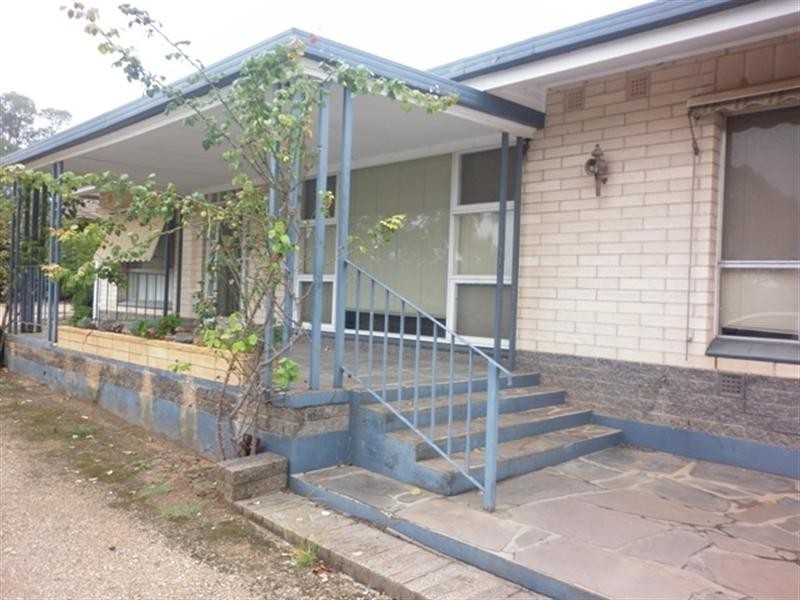 376 Main North Road, Clare SA 5453