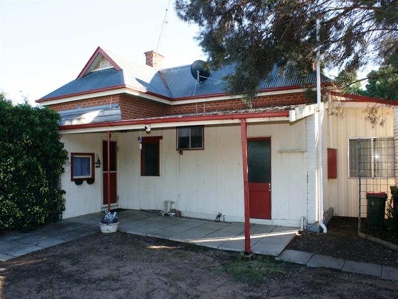 17 North Terrace, Snowtown SA 5520