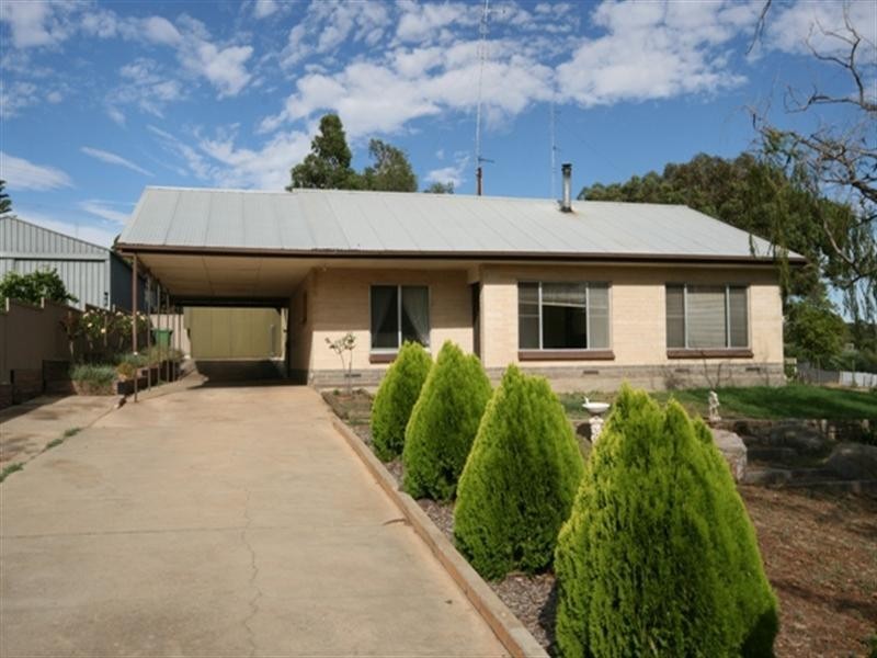 26 Beare Street, Clare SA 5453