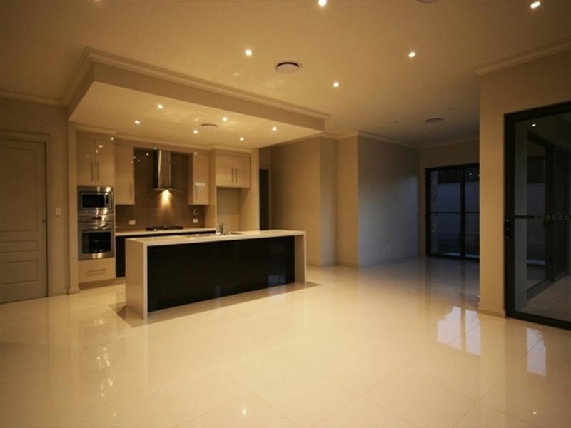 6 Strickland Street, Clare SA 5453