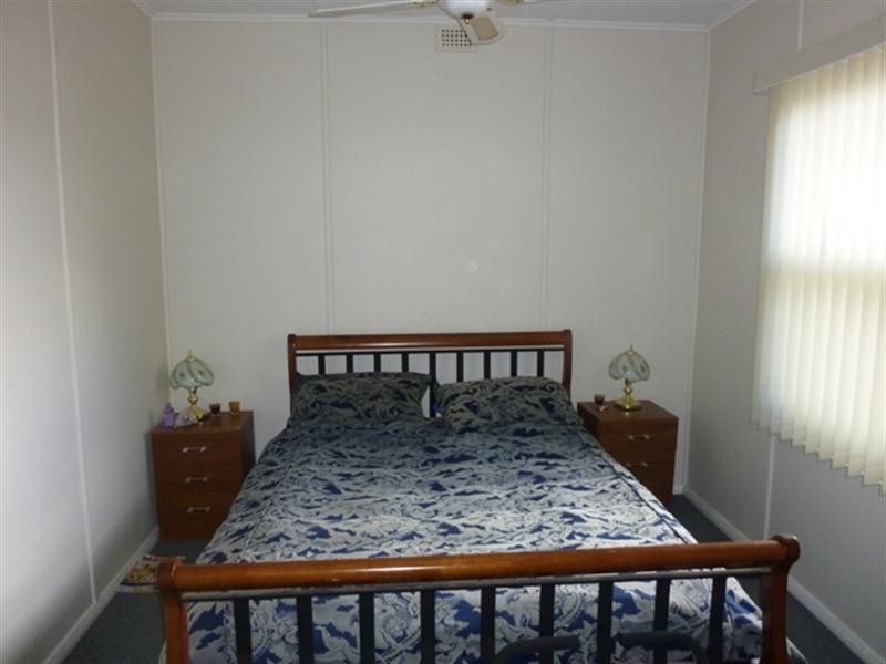 37 Essington Avenue, Clare SA 5453