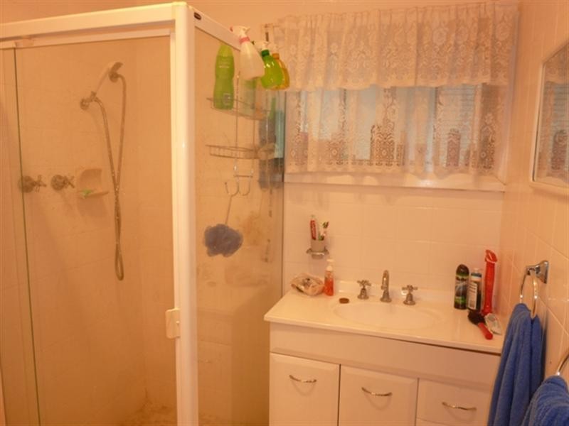 37 Essington Avenue, Clare SA 5453