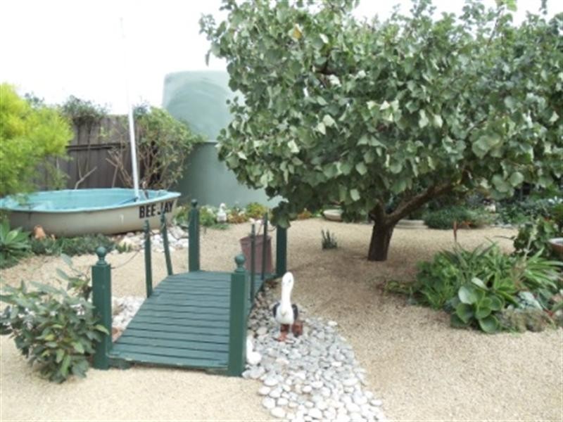 37 Chapman Road, Rogues Point SA 5571