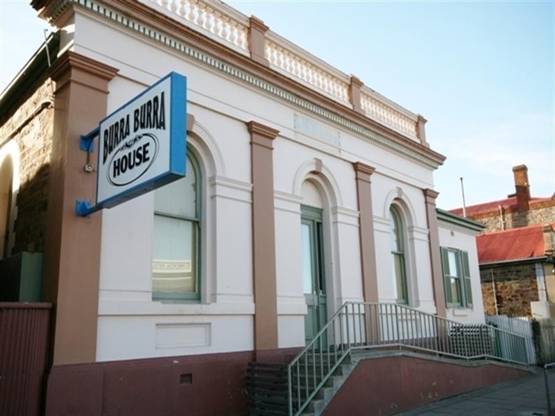 19 Commercial Street, Burra SA 5417