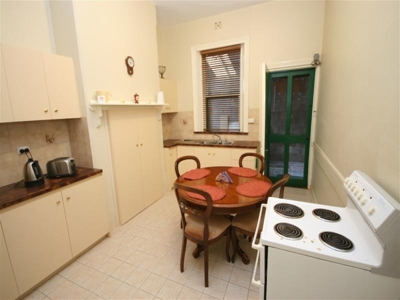 19 Commercial Street, Burra SA 5417