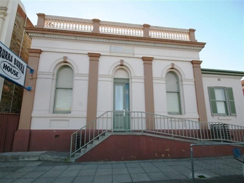 19 Commercial Street, Burra SA 5417