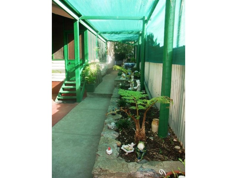 19 Commercial Street, Burra SA 5417