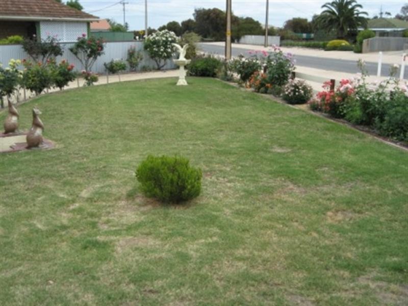 4 Tiddy Widdy Road, Ardrossan SA 5571