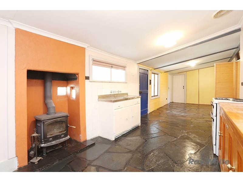 8 Ayers Street, Burra SA 5417