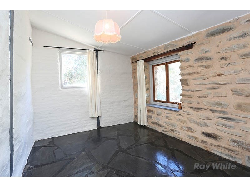 8 Ayers Street, Burra SA 5417