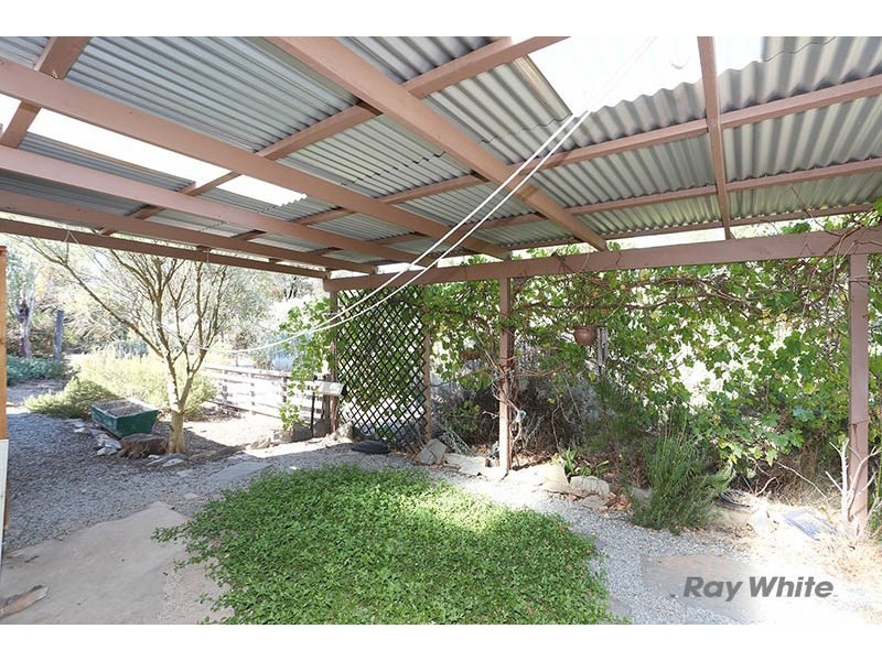 8 Ayers Street, Burra SA 5417