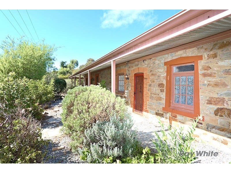 8 Ayers Street, Burra SA 5417