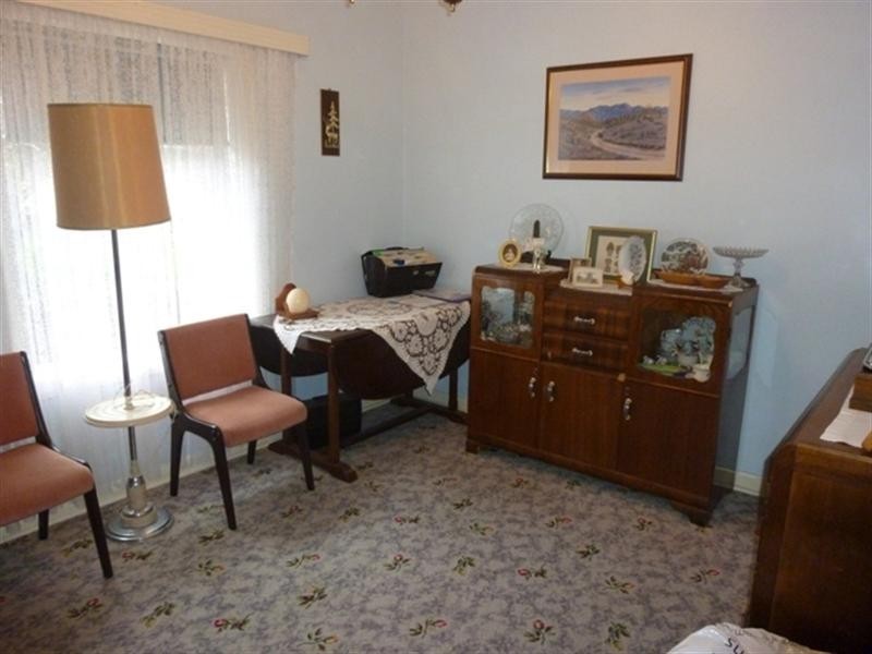 11 Mill Street, Clare SA 5453