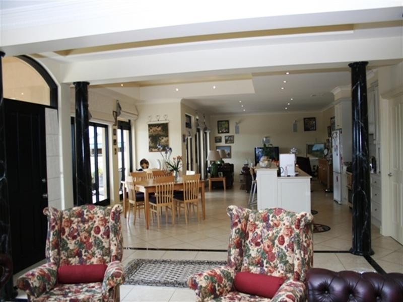 13 Bindarrah Road, Clare SA 5453