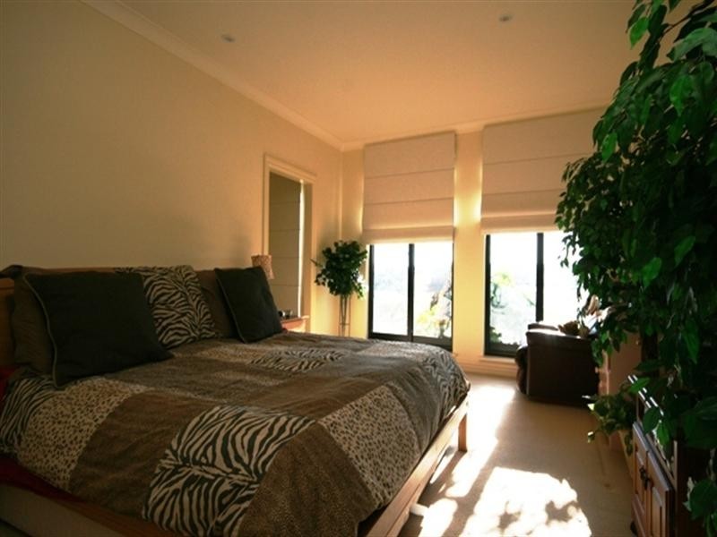 13 Bindarrah Road, Clare SA 5453