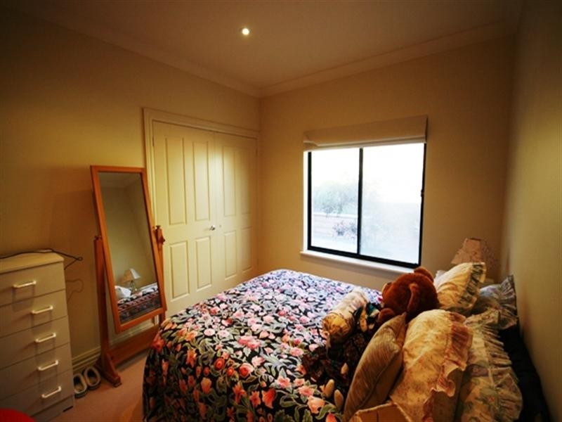 13 Bindarrah Road, Clare SA 5453