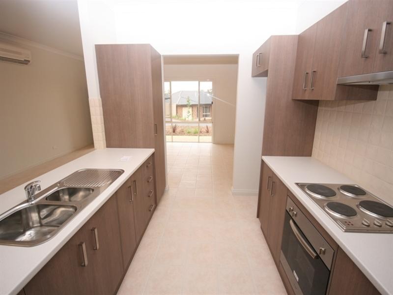 10, 372 Main North Road (Clarevale Estate), Clare SA 5453
