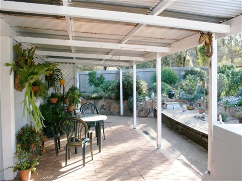 22 Truro Street, Burra SA 5417