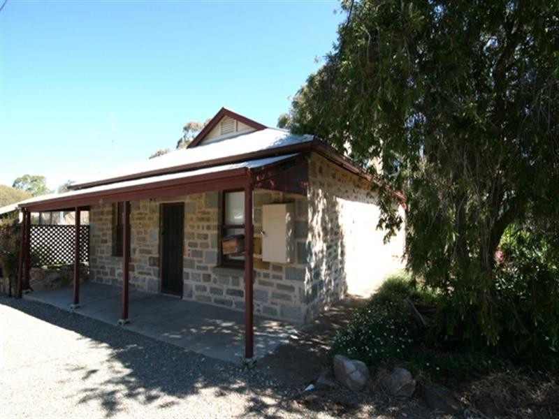 48 King Street, Clare SA 5453