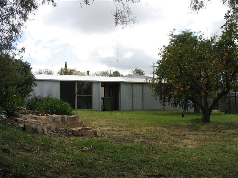 48 King Street, Clare SA 5453