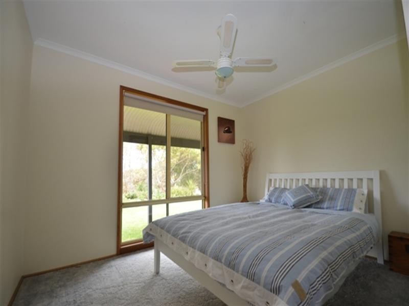 11A Henry Street, Clare SA 5453