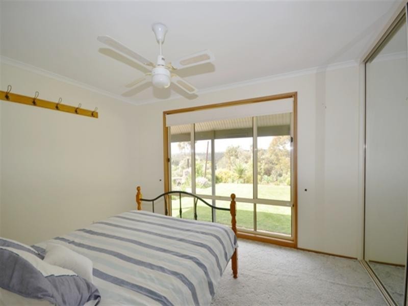 11A Henry Street, Clare SA 5453