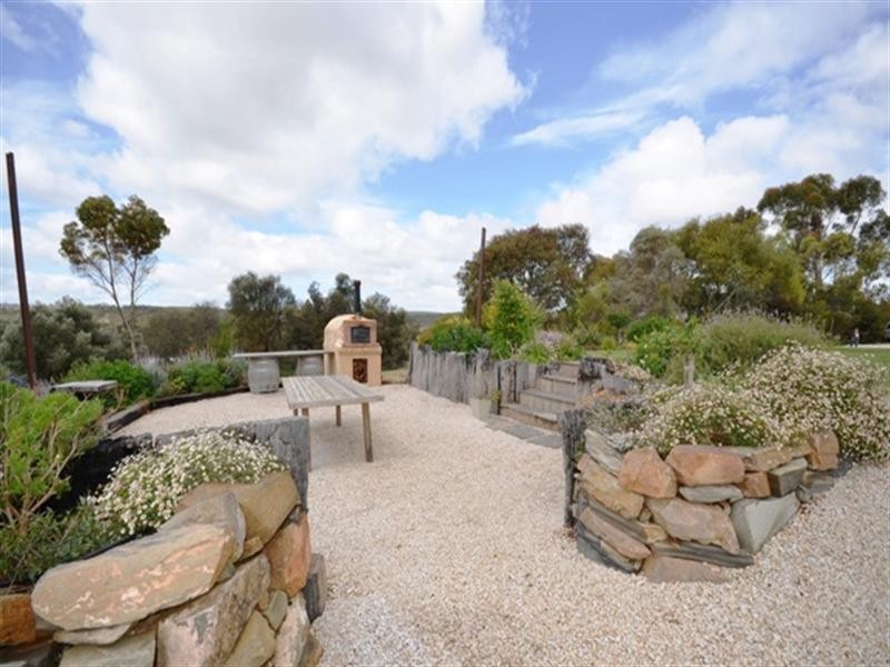 11A Henry Street, Clare SA 5453