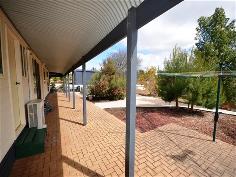 11A Henry Street, Clare SA 5453