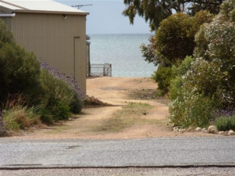 Lot 704 Black Point Drive, Black Point SA 5571