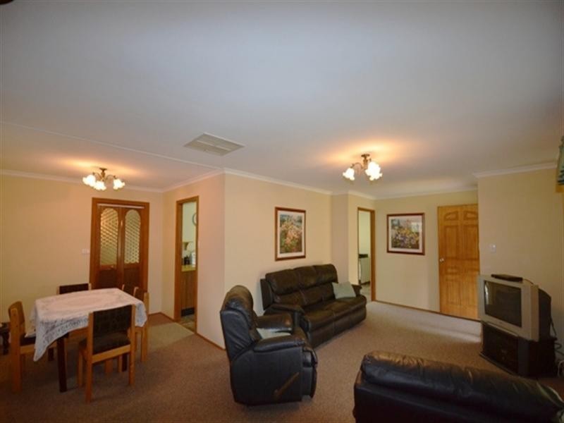 1 The Grove, Burra SA 5417