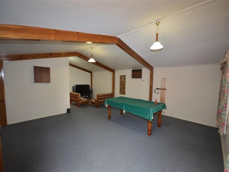 1 The Grove, Burra SA 5417