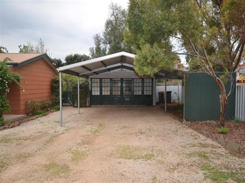 1 The Grove, Burra SA 5417