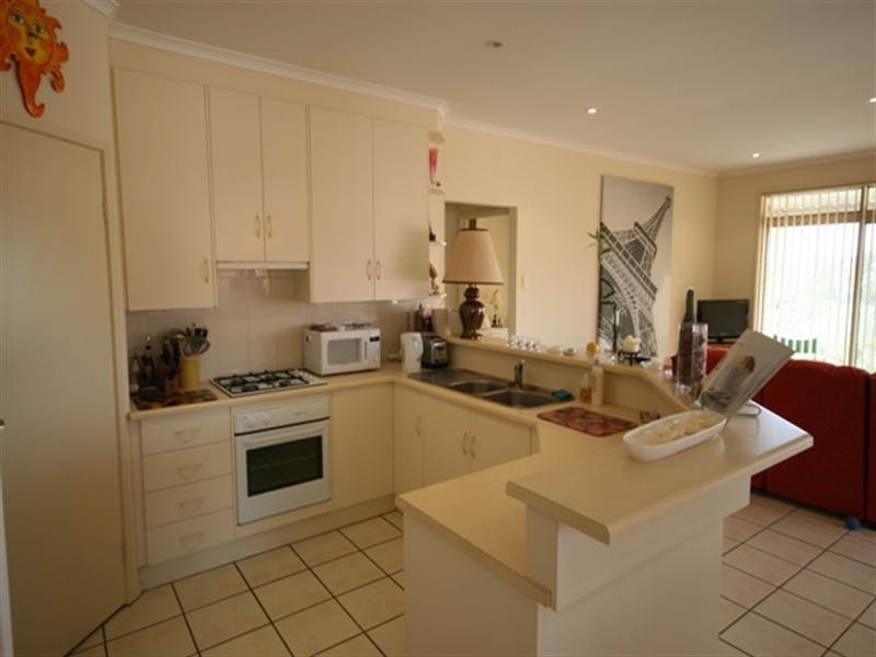 11 Bindarrah Road, Clare SA 5453