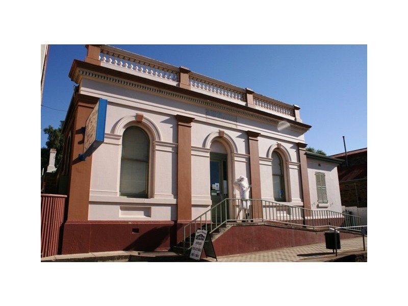 19 Commercial Street, Burra SA 5417