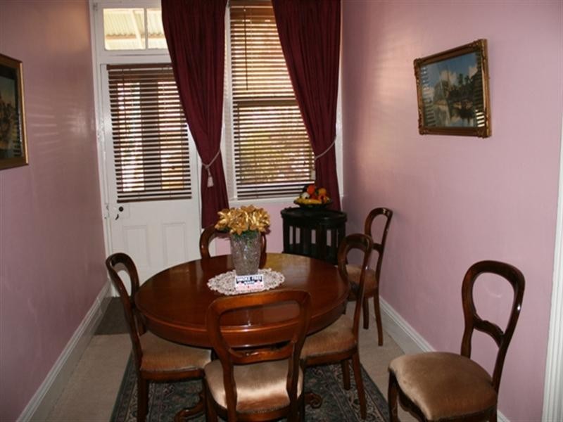 19 Commercial Street, Burra SA 5417