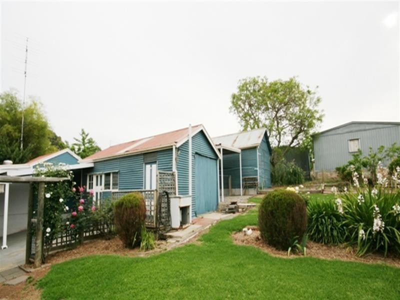 2 Stanley Street, Clare SA 5453