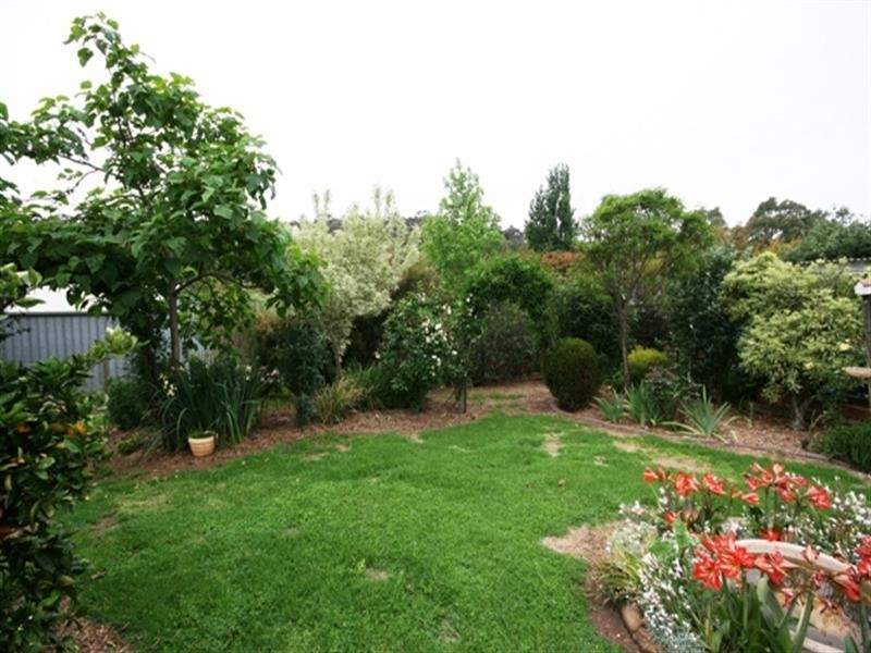 2 Stanley Street, Clare SA 5453