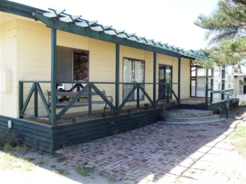 16 Yelta Street, Clinton SA 5570