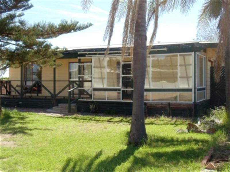 16 Yelta Street, Clinton SA 5570