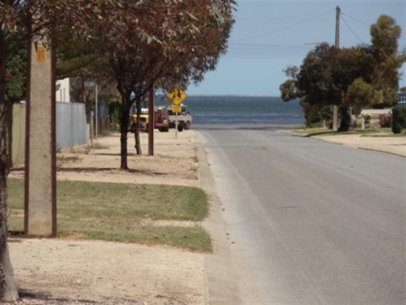 16 Yelta Street, Clinton SA 5570