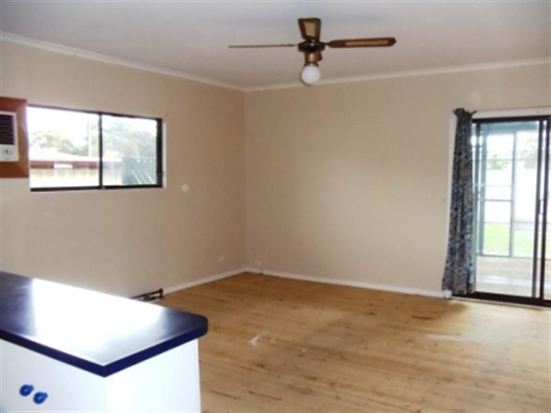 16 Yelta Street, Clinton SA 5570