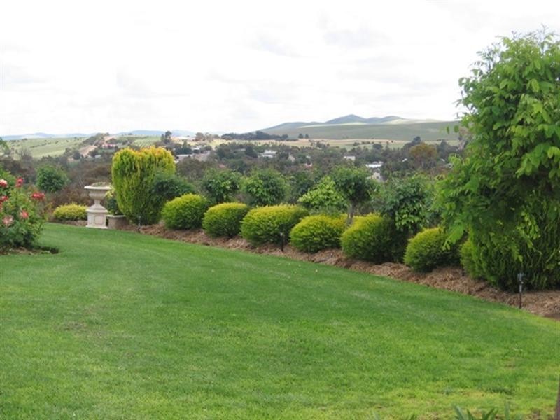 15 Mt Pleasant Road, Burra SA 5417