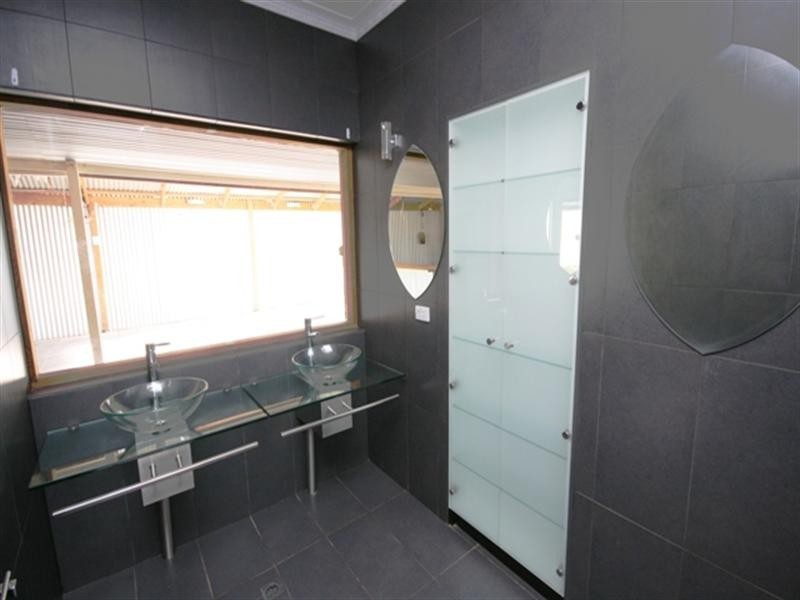 15 Mt Pleasant Road, Burra SA 5417