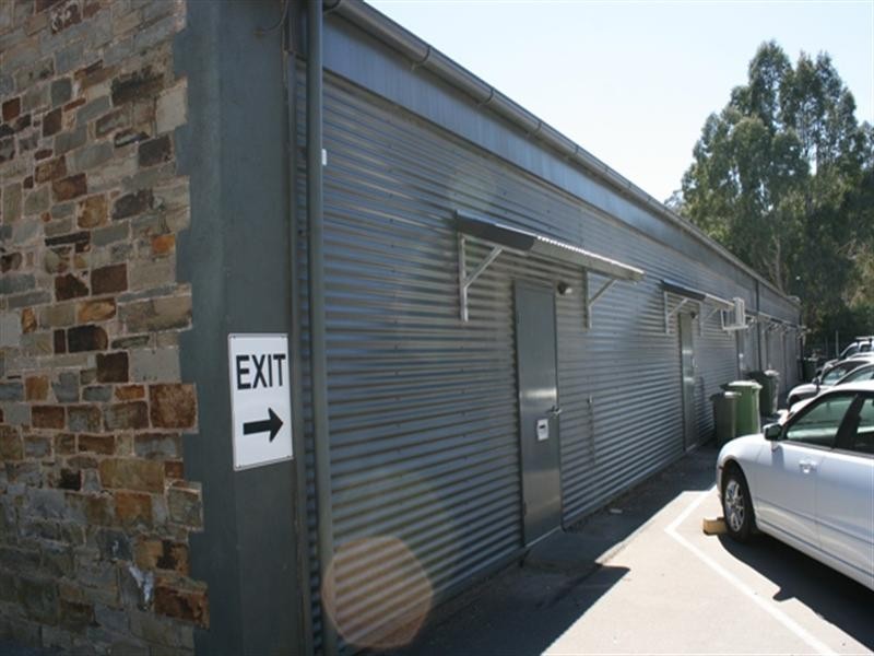 17 Lennon Street, Clare SA 5453