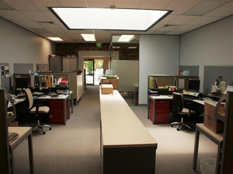 17 Lennon Street, Clare SA 5453